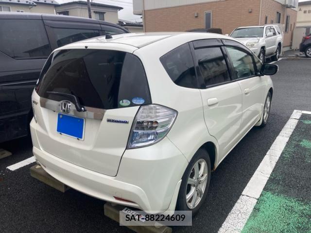 Honda FIT HYBRID 2011-08 8365950-12