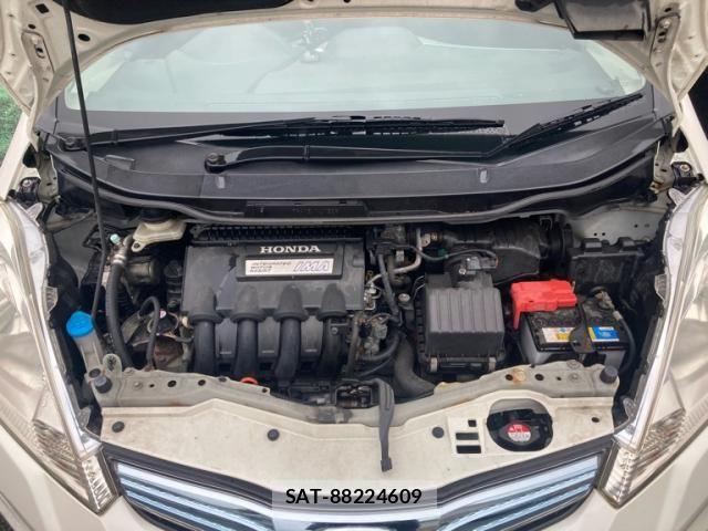 Honda FIT HYBRID 2011-08 8365950-17