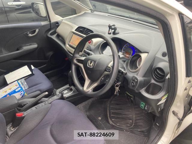 Honda FIT HYBRID 2011-08 8365950-20
