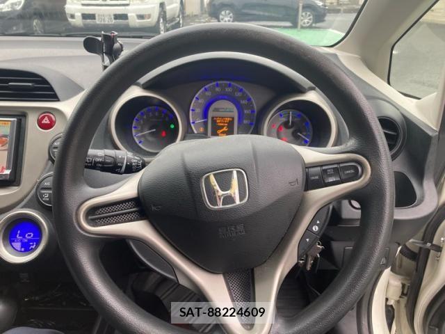 Honda FIT HYBRID 2011-08 8365950-23
