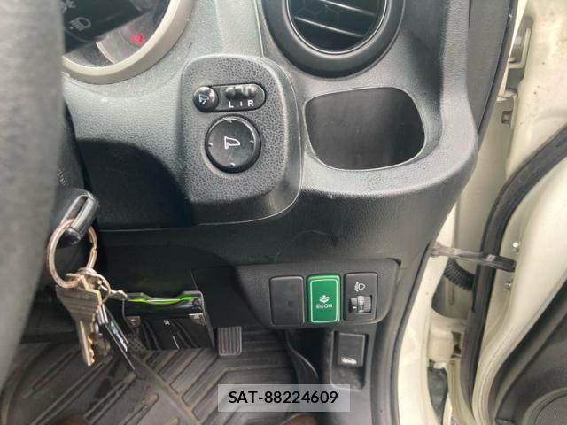 Honda FIT HYBRID 2011-08 8365950-24