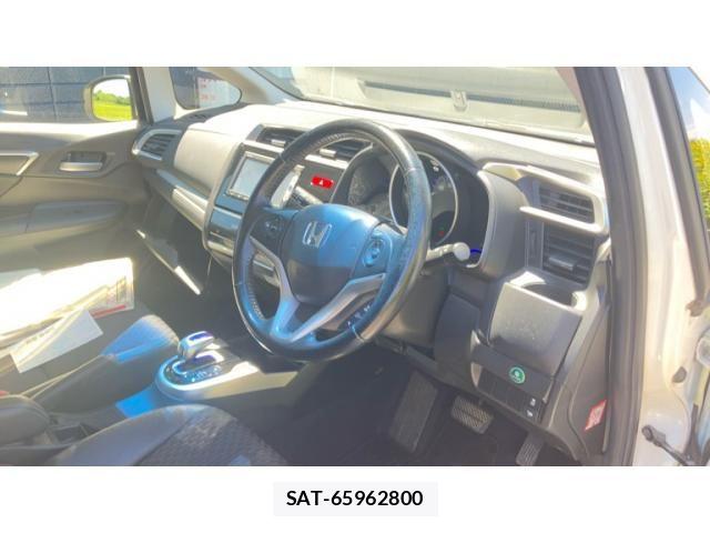 Honda FIT HYBRID 2014-02 8365946-9