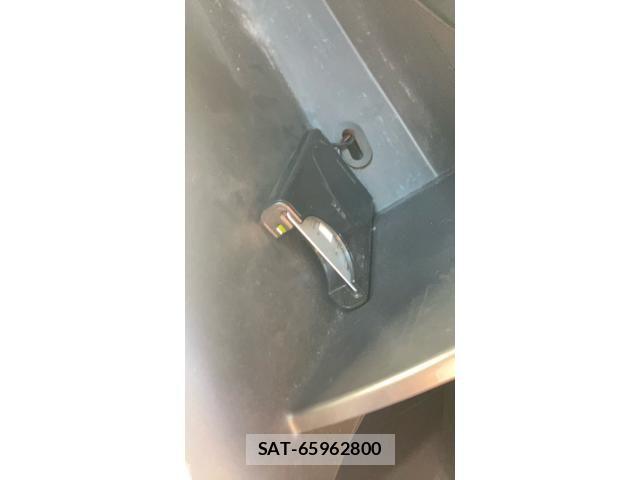 Honda FIT HYBRID 2014-02 8365946-19