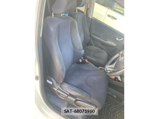 Honda FIT HYBRID 2011-12 8365947-12