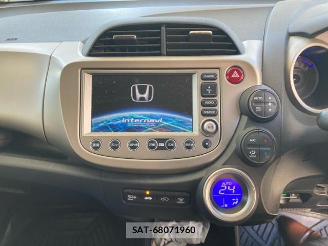 Honda FIT HYBRID 2011-12 8365947-16