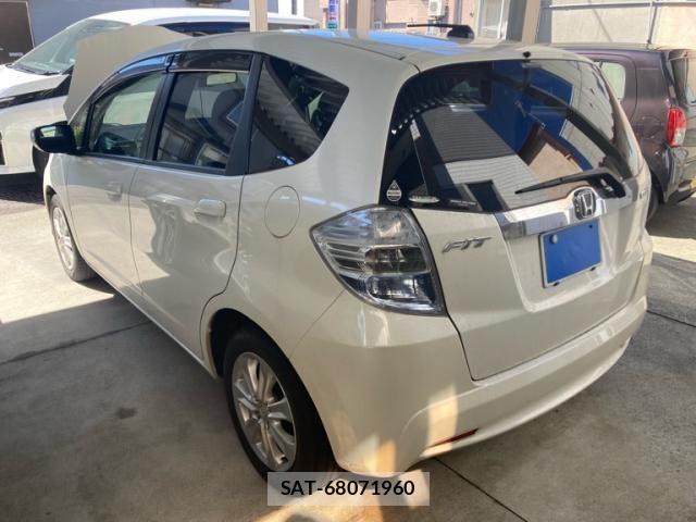 Honda FIT HYBRID 2011-12 8365947-7