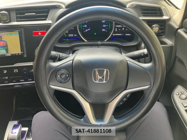 Honda FIT HYBRID 2015-01 8365941-11