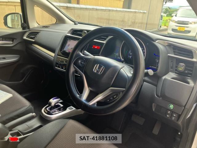 Honda FIT HYBRID 2015-01 8365941-7