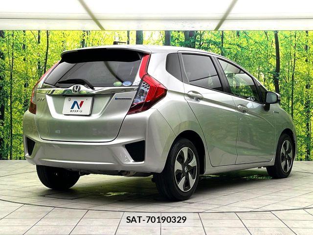 Honda FIT HYBRID 2016-11 8365936-16