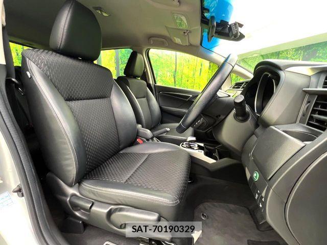 Honda FIT HYBRID 2016-11 8365936-7