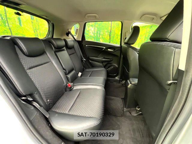 Honda FIT HYBRID 2016-11 8365936-8