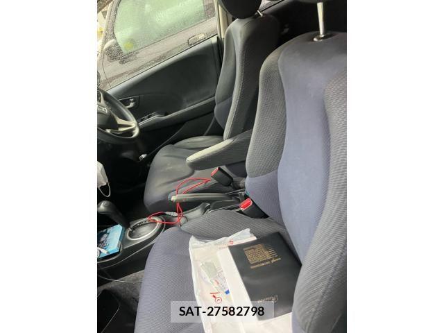 Honda FIT HYBRID 2012-08 8365948-15