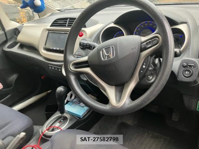 Honda FIT HYBRID 2012-08 8365948-19