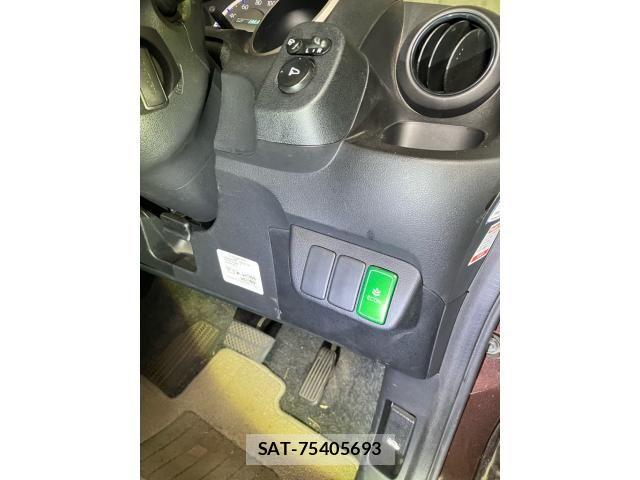 Honda FIT HYBRID 2012-07 8365952-15