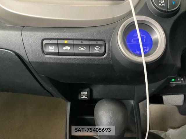 Honda FIT HYBRID 2012-07 8365952-23