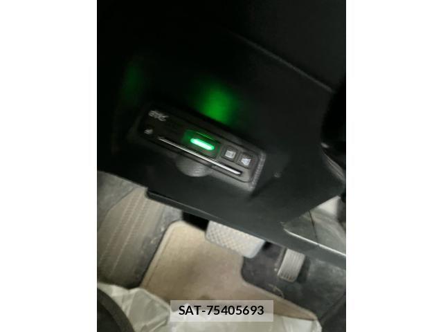 Honda FIT HYBRID 2012-07 8365952-24