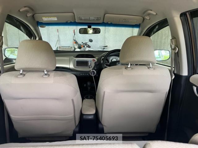 Honda FIT HYBRID 2012-07 8365952-8
