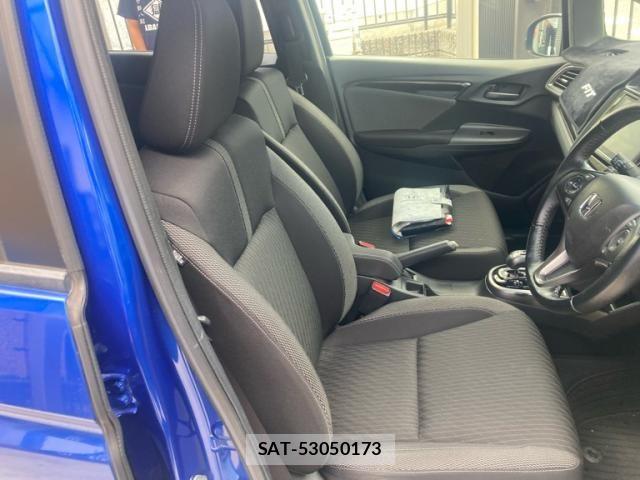 Honda FIT HYBRID 2017-11 8365931-10