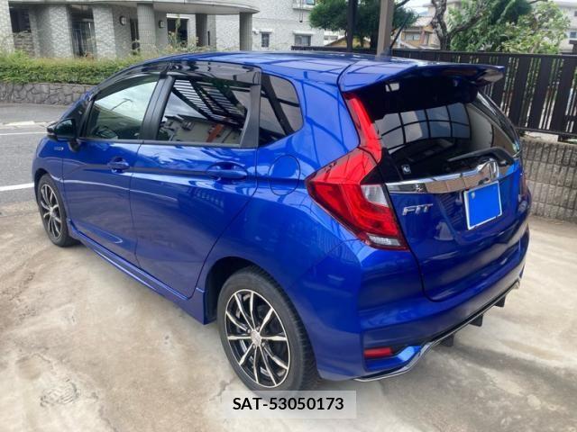 Honda FIT HYBRID 2017-11 8365931-2
