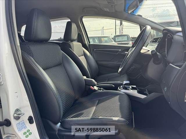 Honda FIT HYBRID 2013-11 8365938-15