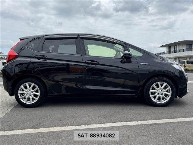 Honda FIT HYBRID 2016-07 8365940-10