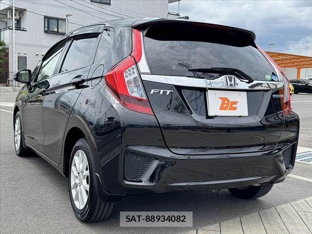 Honda FIT HYBRID 2016-07 8365940-14