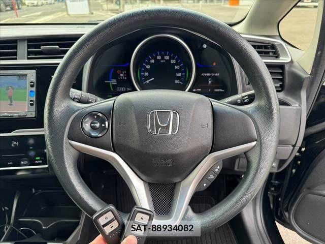 Honda FIT HYBRID 2016-07 8365940-23