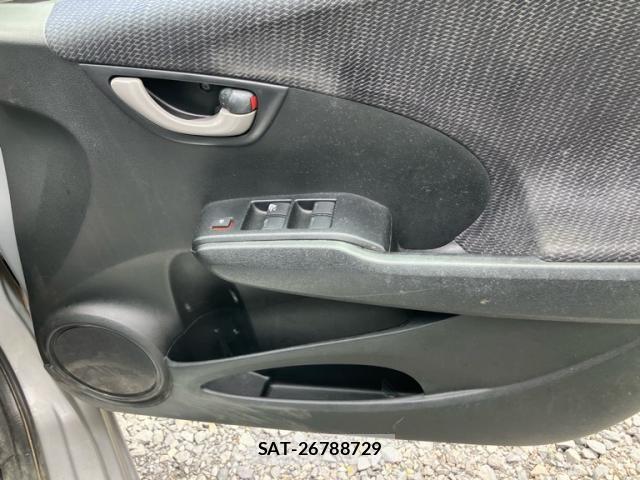 Honda FIT HYBRID 2011-03 8371660-16