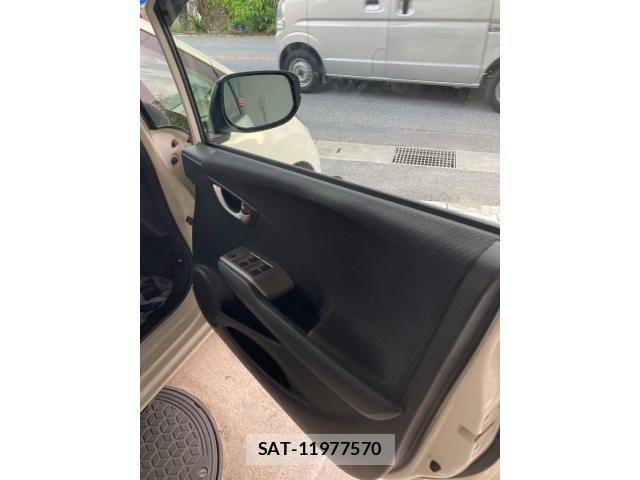 Honda FIT HYBRID 2010-12 8412445-13