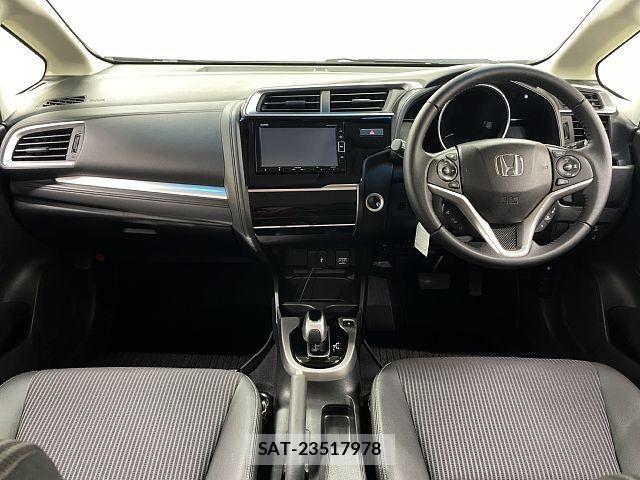Honda FIT HYBRID 2018-03 8412438-1