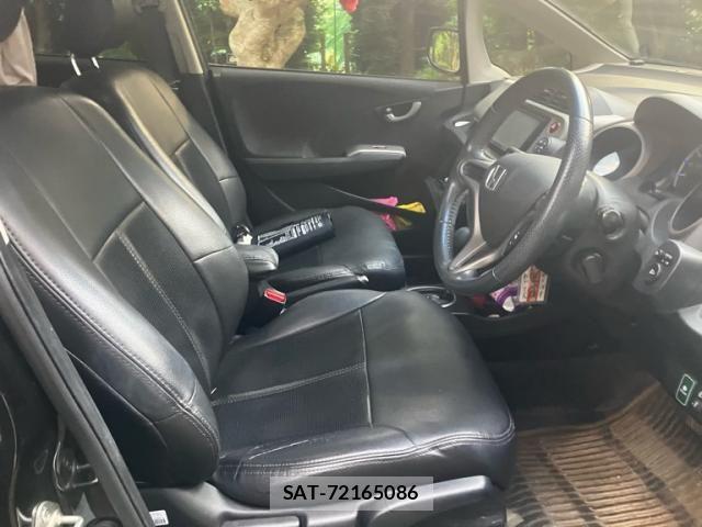 Honda FIT HYBRID 2012-04 8412444-12