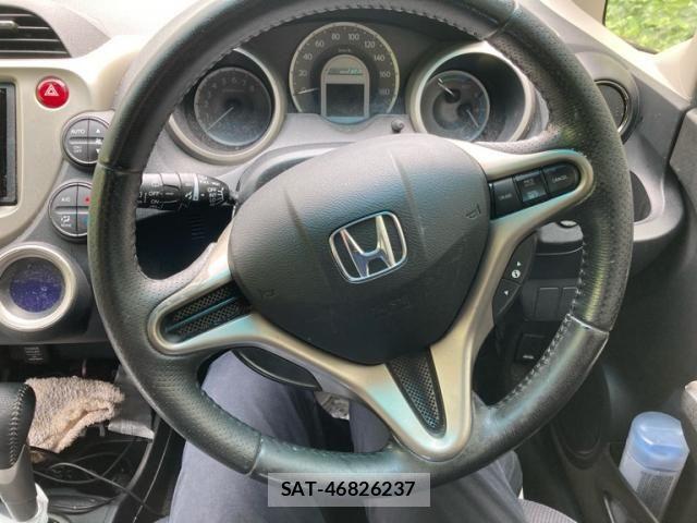 Honda FIT HYBRID 2011-07 8412451-10