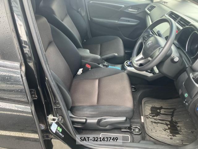 Honda FIT HYBRID 2014-03 8412449-9