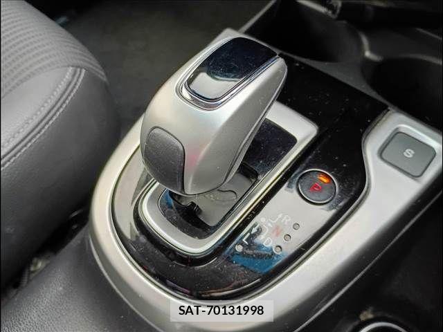 Honda FIT HYBRID 2017-11 8412439-11