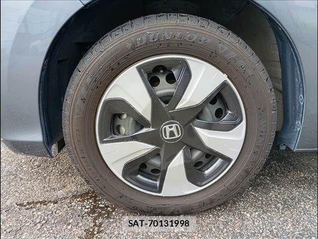 Honda FIT HYBRID 2017-11 8412439-14