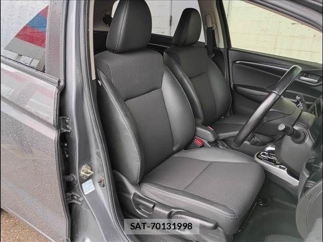Honda FIT HYBRID 2017-11 8412439-5