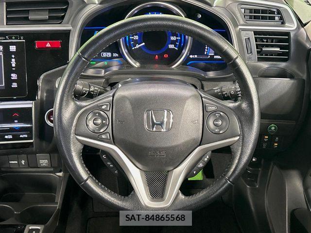 Honda FIT HYBRID 2015-12 8438125-10