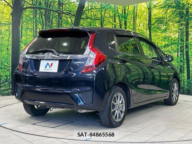 Honda FIT HYBRID 2015-12 8438125-16