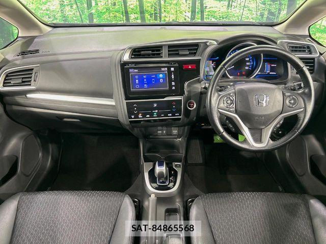 Honda FIT HYBRID 2015-12 8438125-1