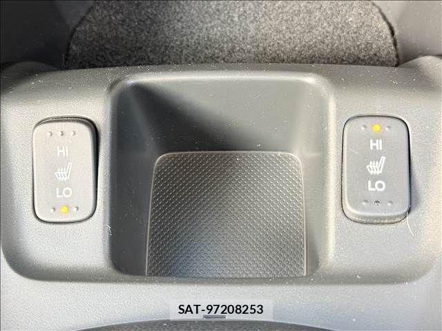 Honda FIT HYBRID 2012-06 8457484-12