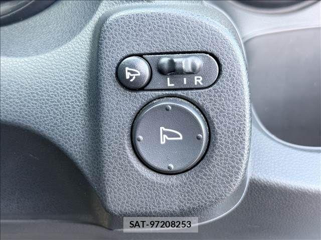 Honda FIT HYBRID 2012-06 8457484-14