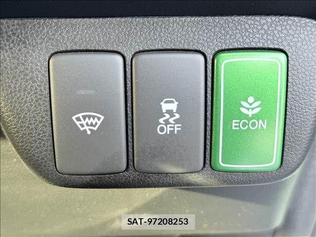 Honda FIT HYBRID 2012-06 8457484-15