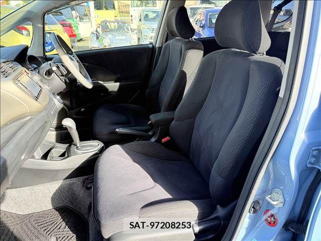 Honda FIT HYBRID 2012-06 8457484-24