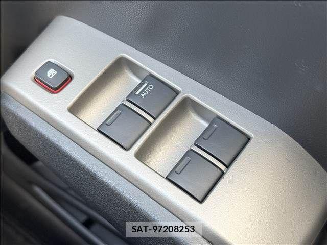 Honda FIT HYBRID 2012-06 8457484-28