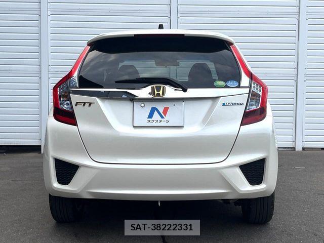 Honda FIT HYBRID 2016-10 8457480-14