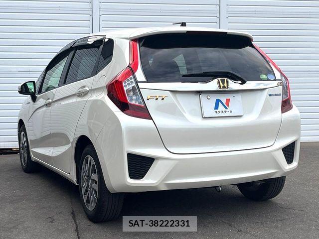Honda FIT HYBRID 2016-10 8457480-16
