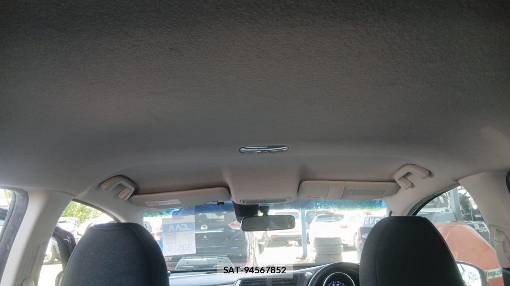 Honda FIT HYBRID 2013-10 7490259-18