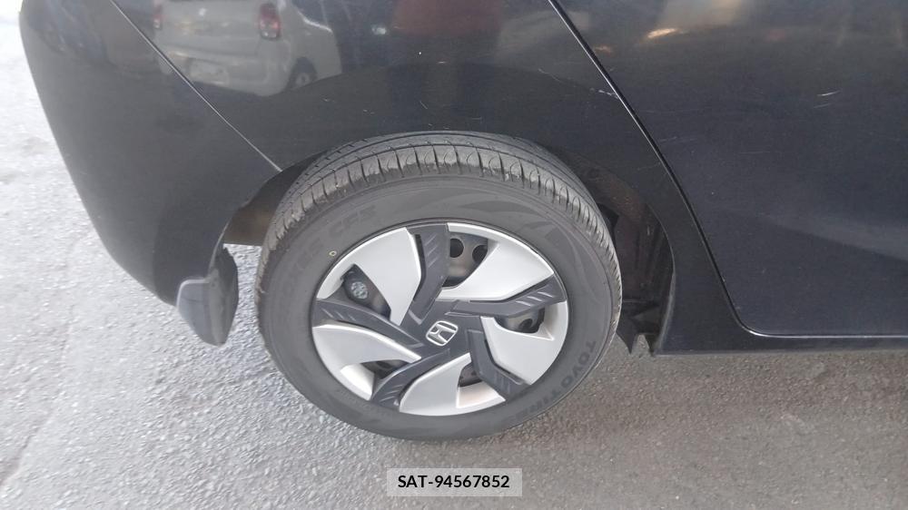 Honda FIT HYBRID 2013-10 7490259-22
