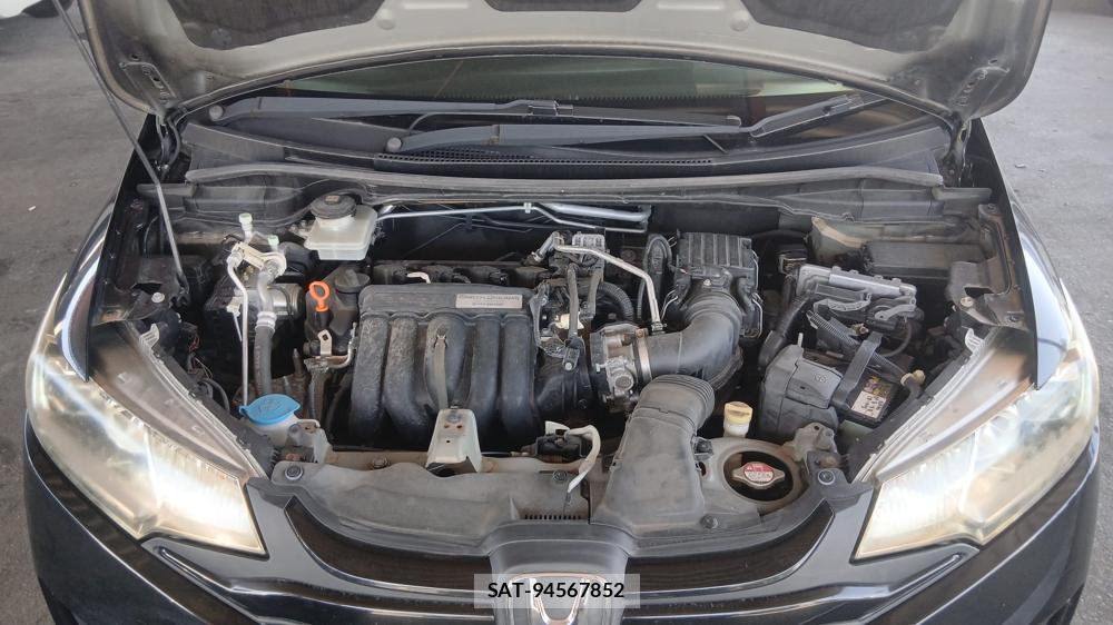 Honda FIT HYBRID 2013-10 7490259-27