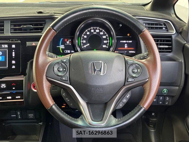 Honda FIT HYBRID 2017-09 8457481-10